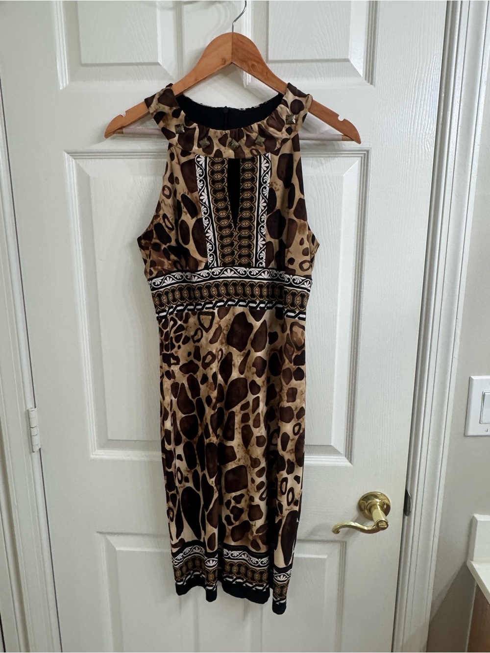 Sleeveless Animal Print Sheath Dress in Brown and Black Size 8